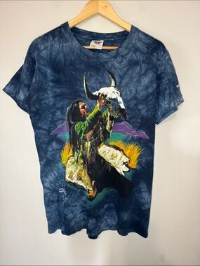 Vintage Native American Banff Canada T-Shirt / 1996 / Medium